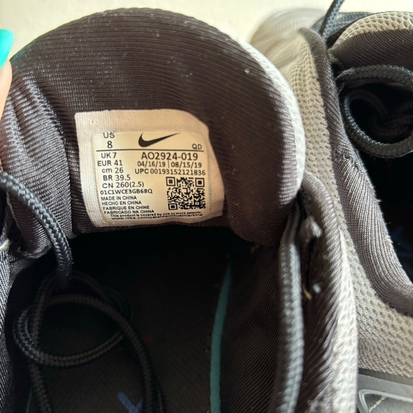 Nike AirMax 720 - Picture 8 of 16